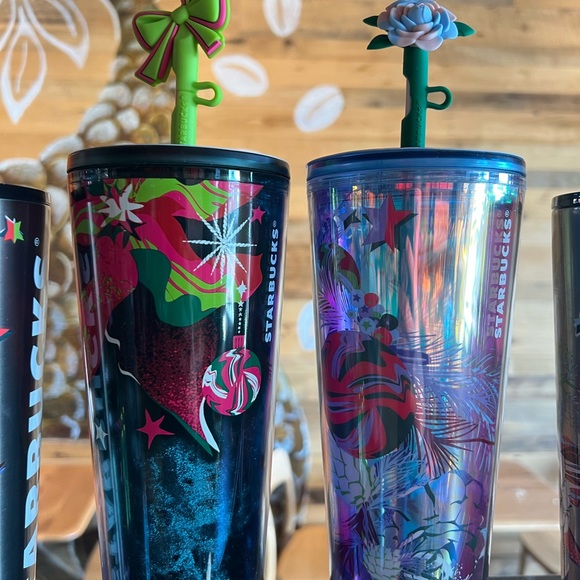 STARBUCKS 2023 “HOLIDAY TUMBLER” NEW w/TAG with Silicone Bow🎀 Straw Cover - Picture 5 of 13